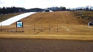 雪不足のジャム勝風景